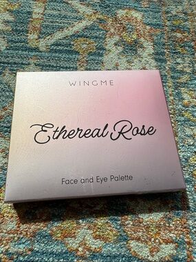 Wingme Ethereal Rose Face and Eye Palette - Light - Medium